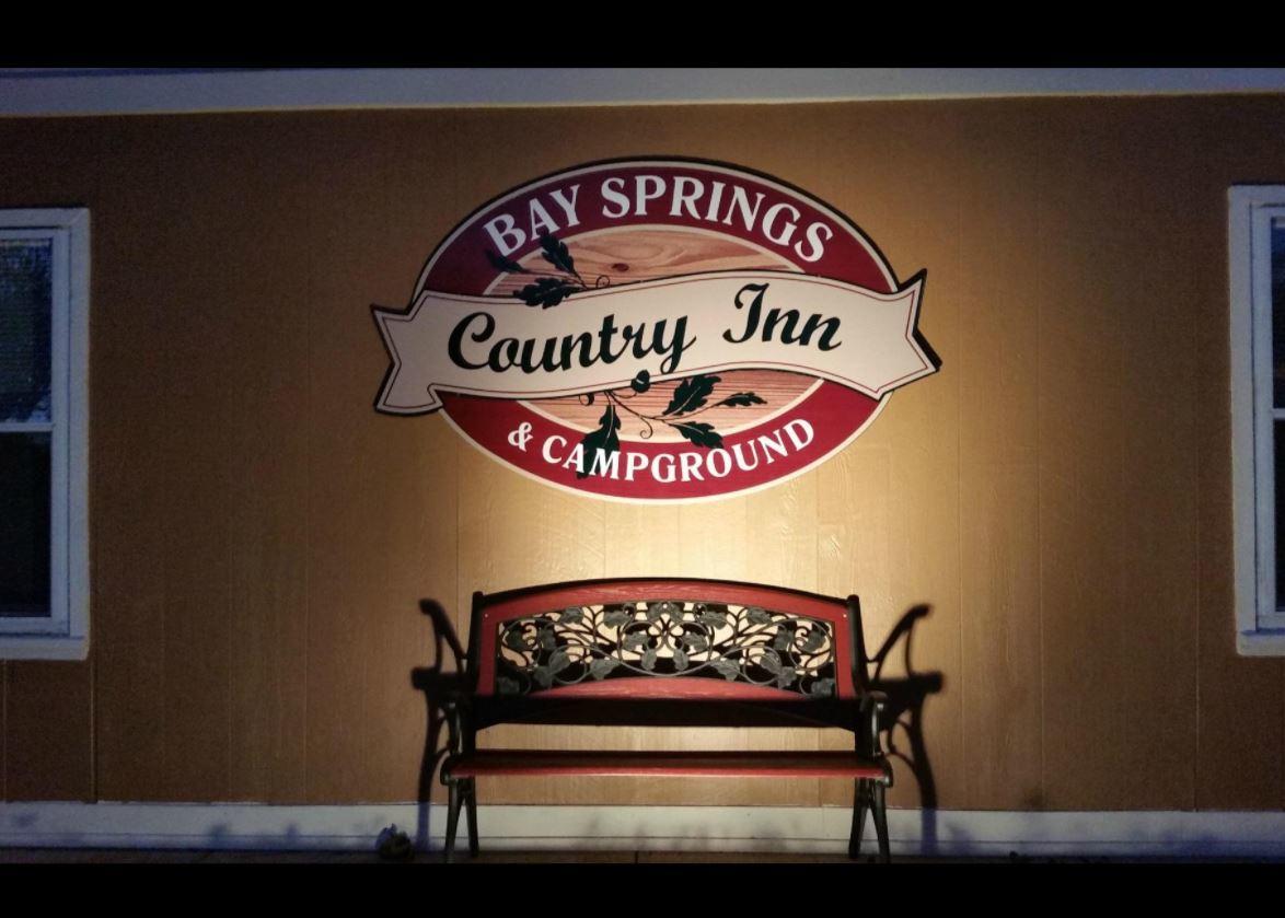 Bay Springs Country Inn & Marina Centre Luaran gambar